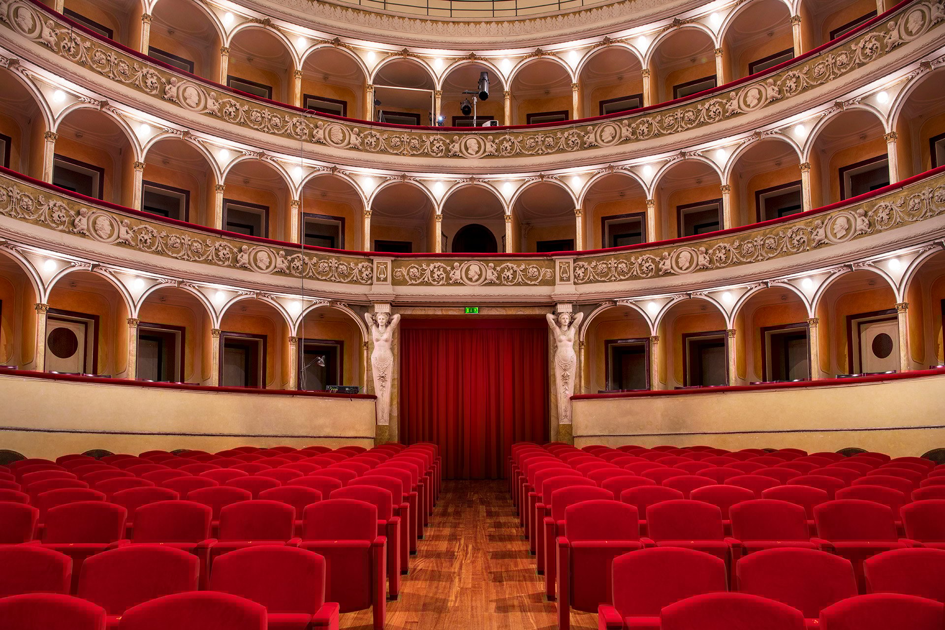 3_PoltroneTeatroVerdi191023-1386-1
